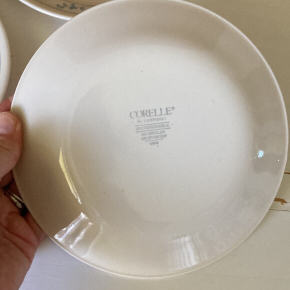 Vintage Corelle “First of Spring” Dessert Plates, Set of 4 - Picture 6 of 8